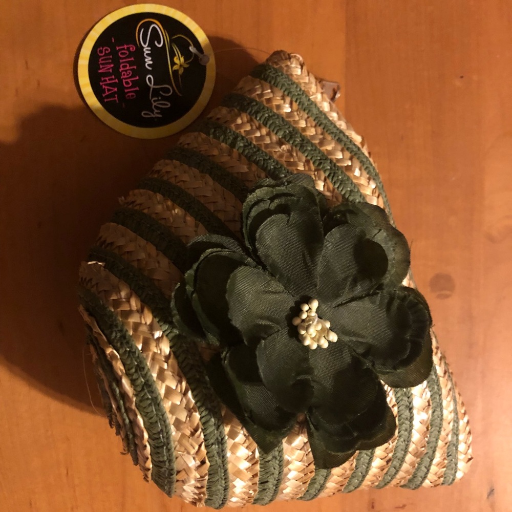 Sun Lily Foldable Hat with matching Tote